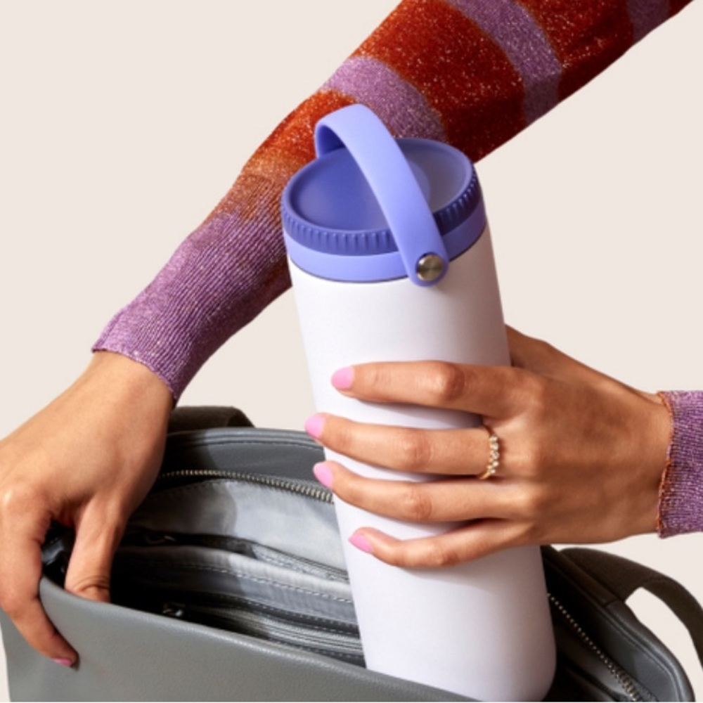 New in box Willow Portable Breast Milk Cooler